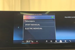 Vihreä BMW X5 xDrive50e 2024 kuva 32.