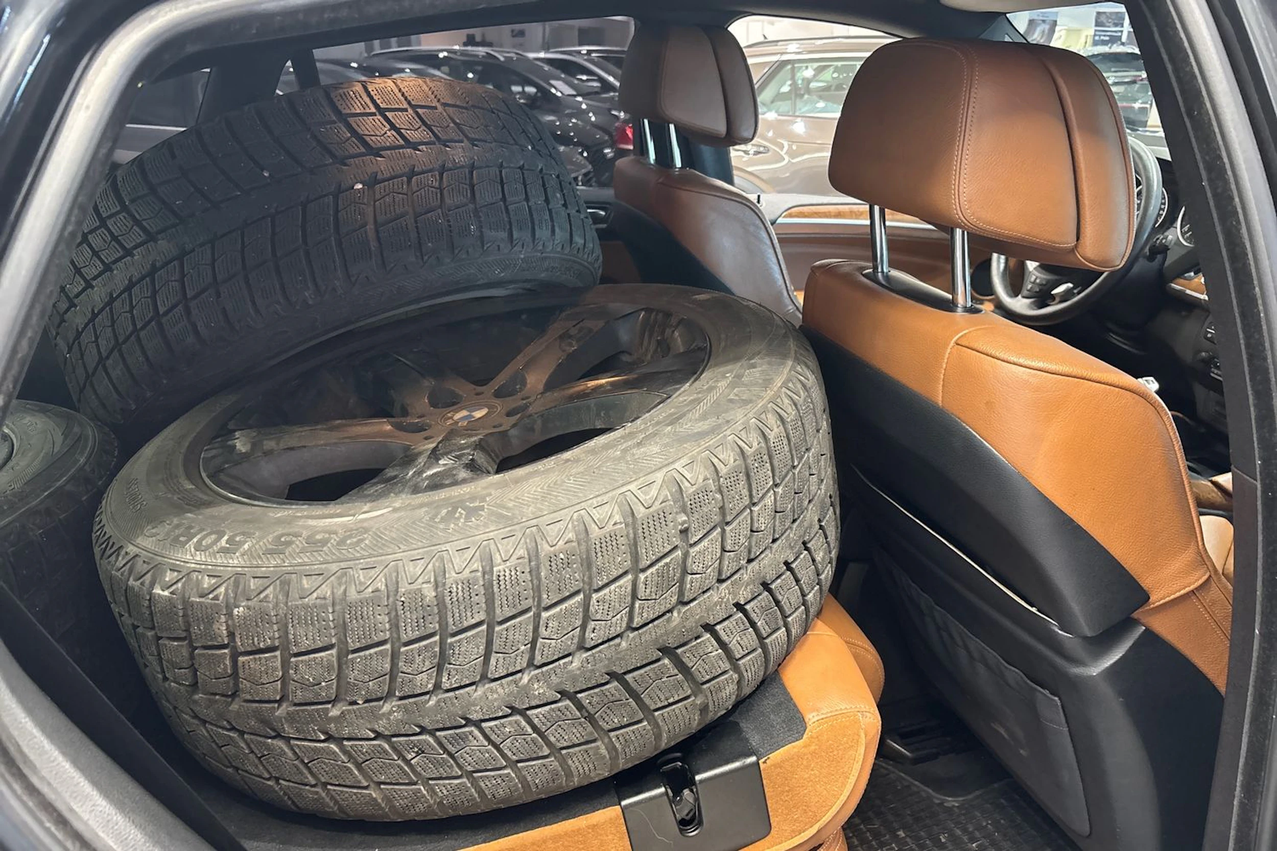 Musta BMW X6 2008 kuva 12.