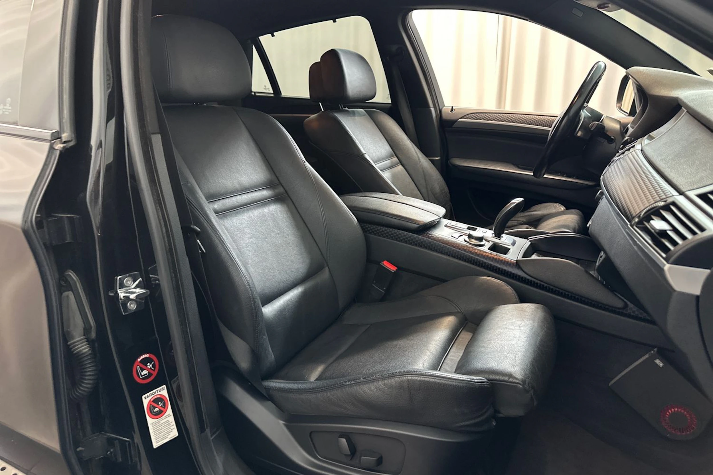 musta BMW X6 2008 kuva 14.