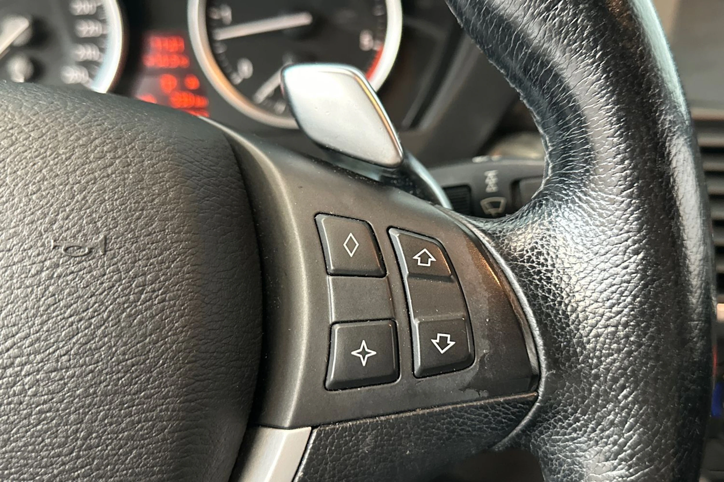 musta BMW X6 2008 kuva 21.