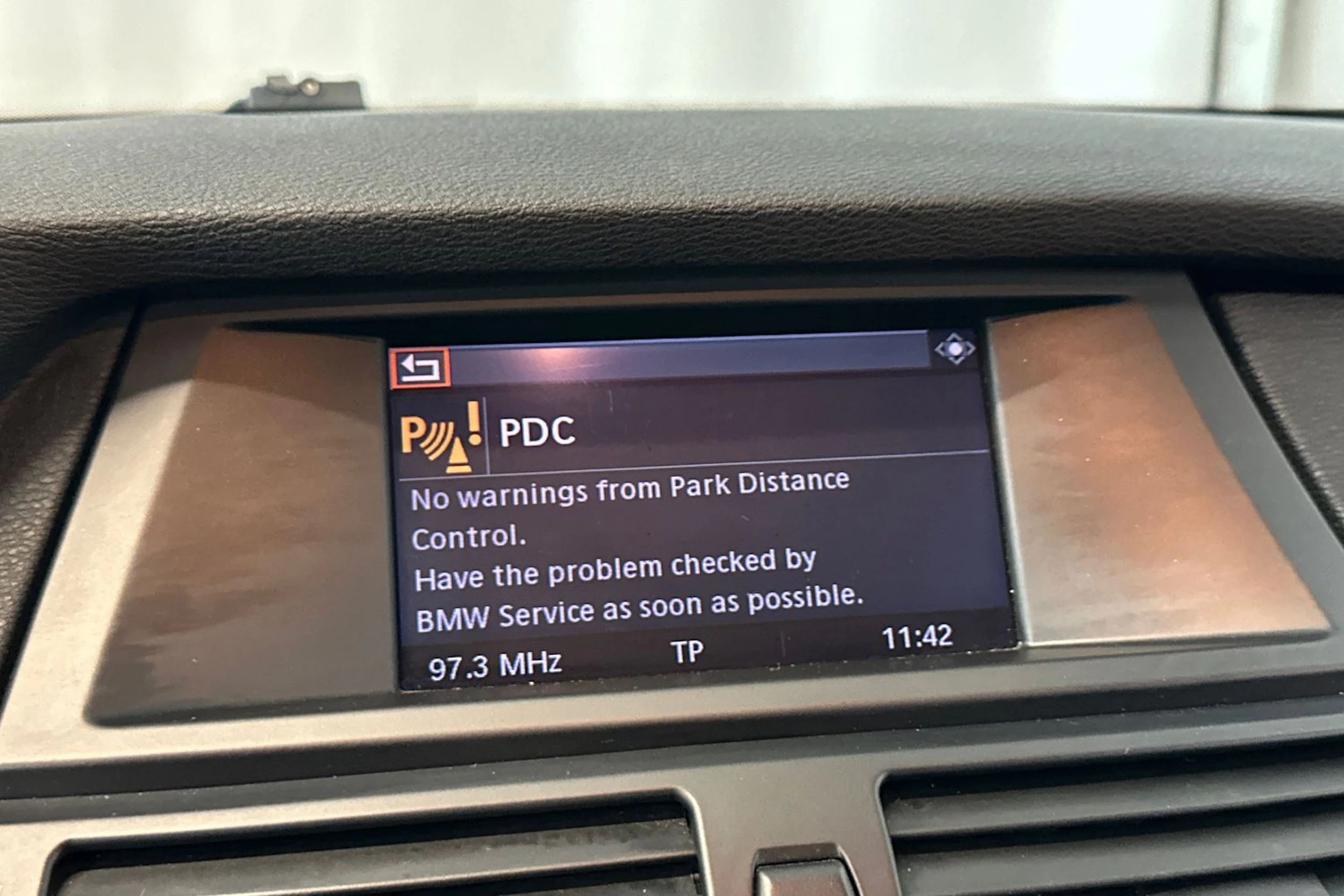 musta BMW X6 2008 kuva 26.