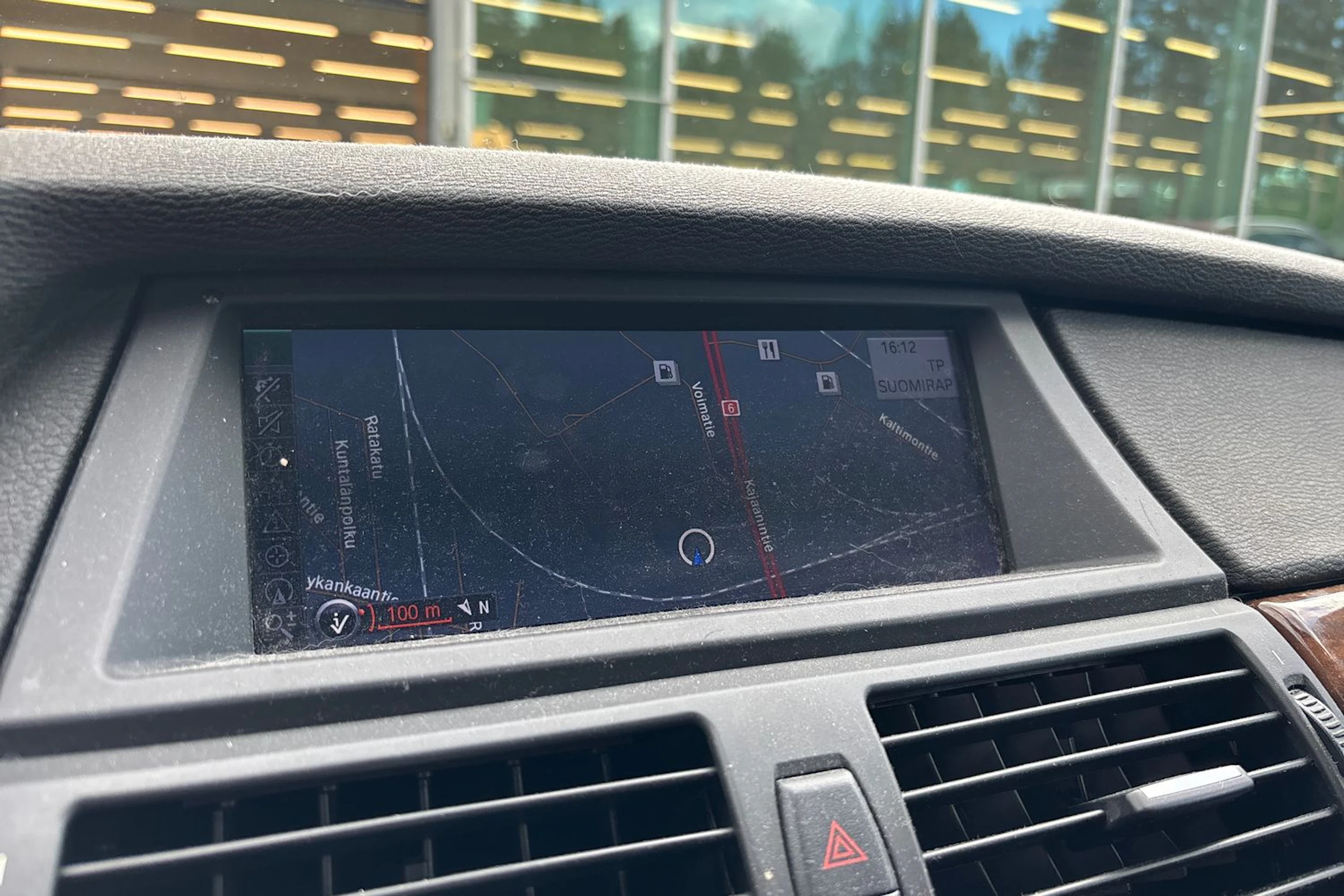 Musta BMW X6 2012 kuva 6.