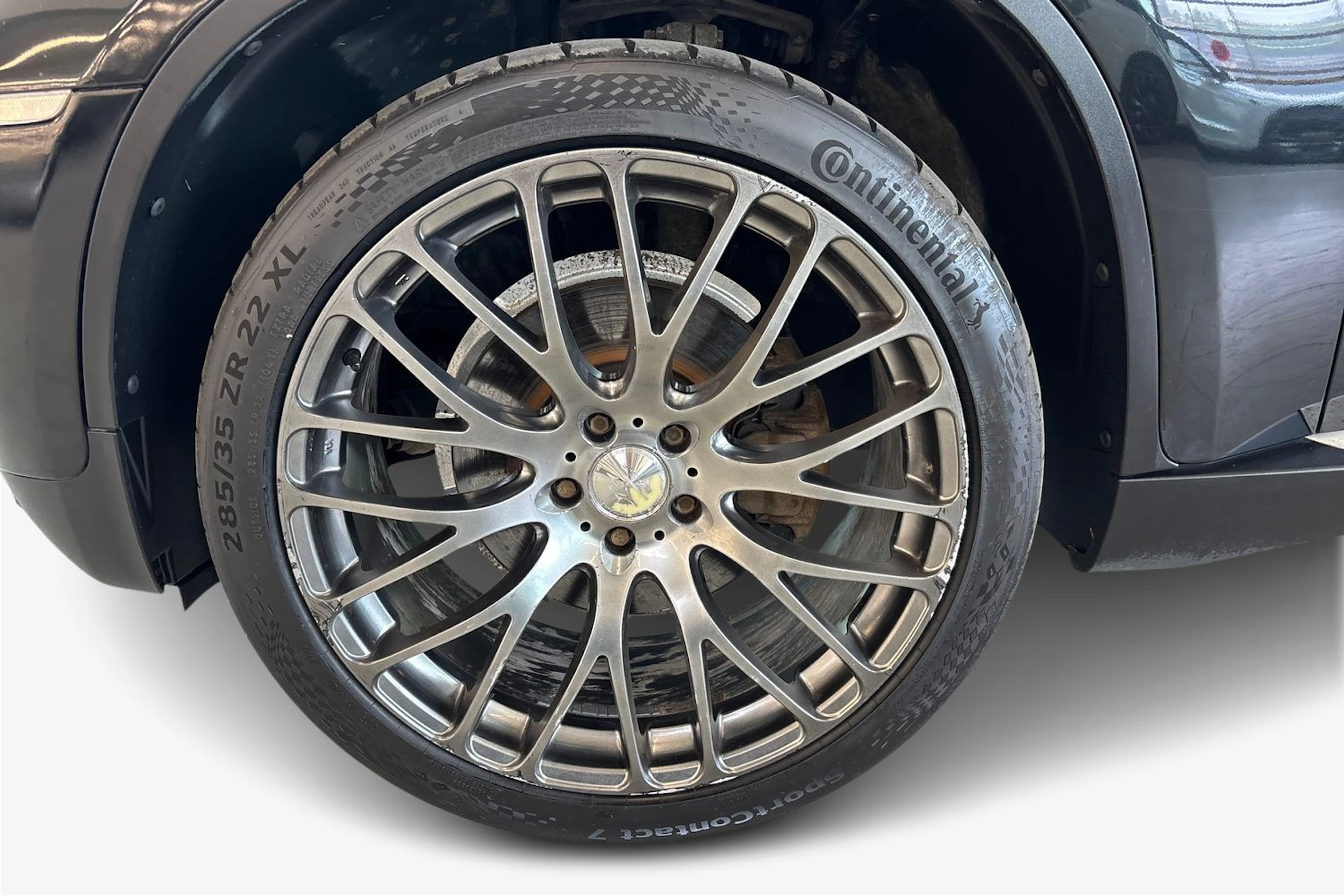 Musta BMW X6 2012 kuva 9.