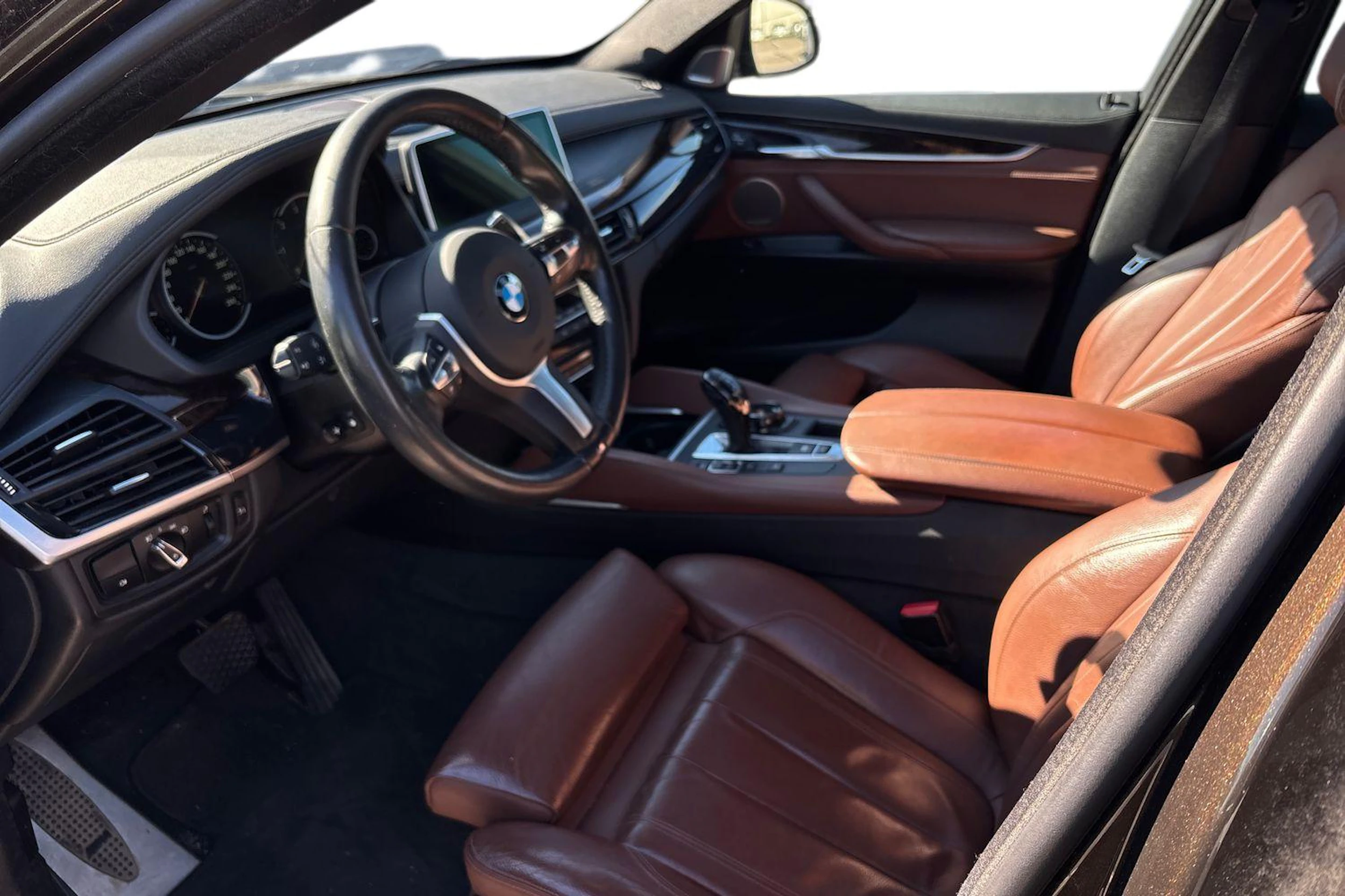 ruskea (beige) BMW X6 2014 kuva 3.