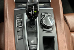 ruskea (beige) BMW X6 2014 kuva 17.