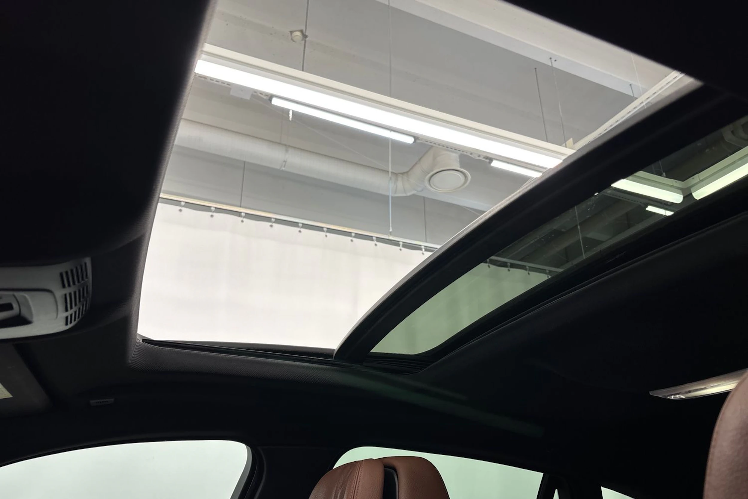 ruskea (beige) BMW X6 2014 kuva 21.
