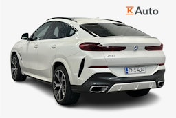 valkoinen BMW X6 2021 kuva 2.