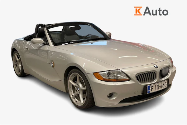 BMW Z4 3.0i Automaatti | Harvoin tarjolla! | Vähän ajettu | M54 | Prof. Navi | BMW Hifi | Xenon-ajovalot |