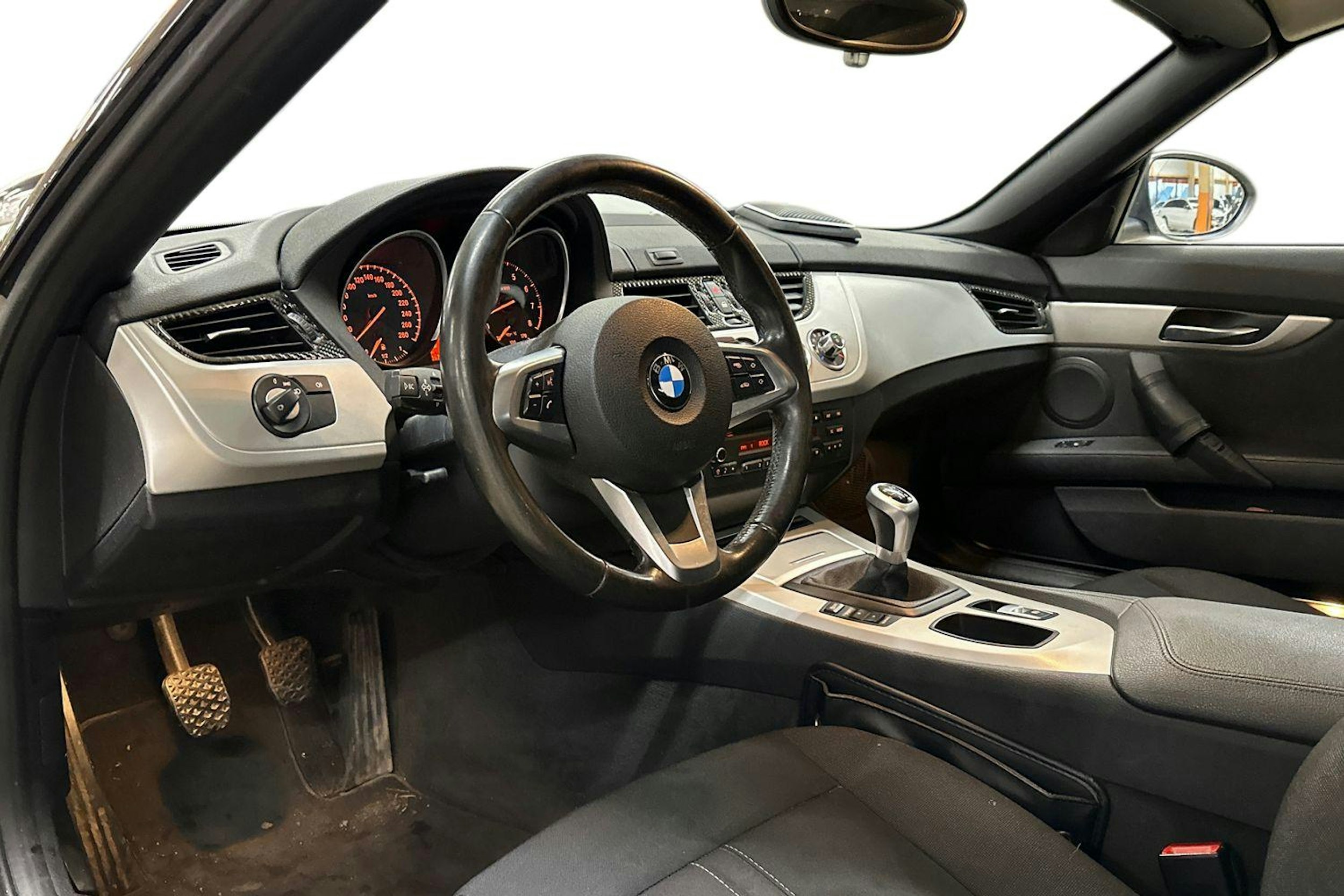 valkoinen BMW Z4 2009 kuva 3.