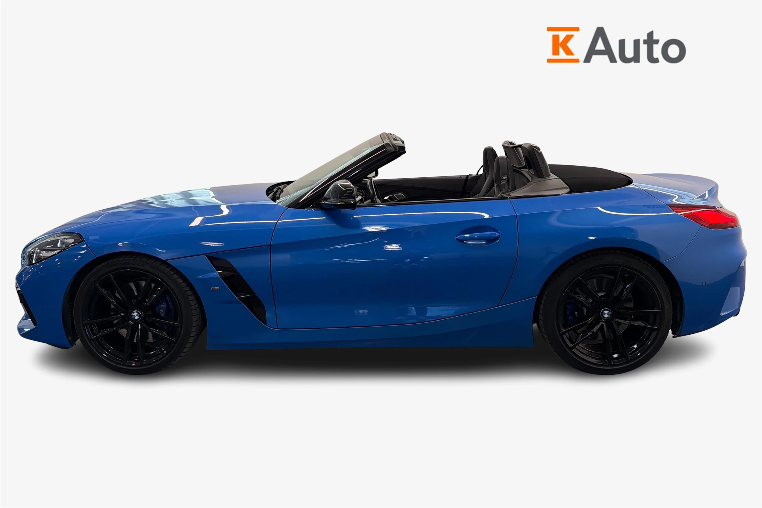 sininen BMW Z4 2019 kuva 5.