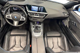 sininen BMW Z4 2019 kuva 7.