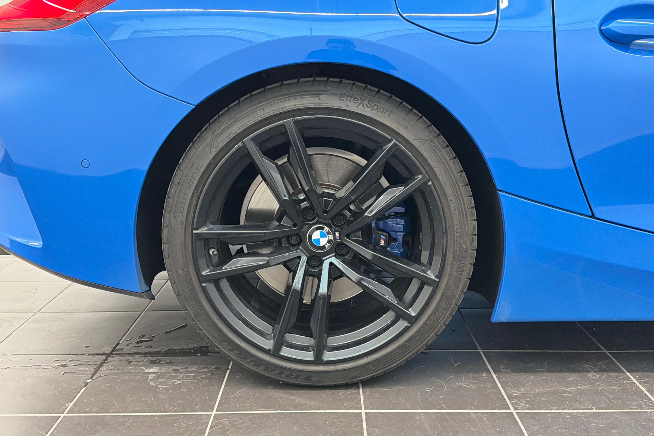 sininen BMW Z4 2019 kuva 10.