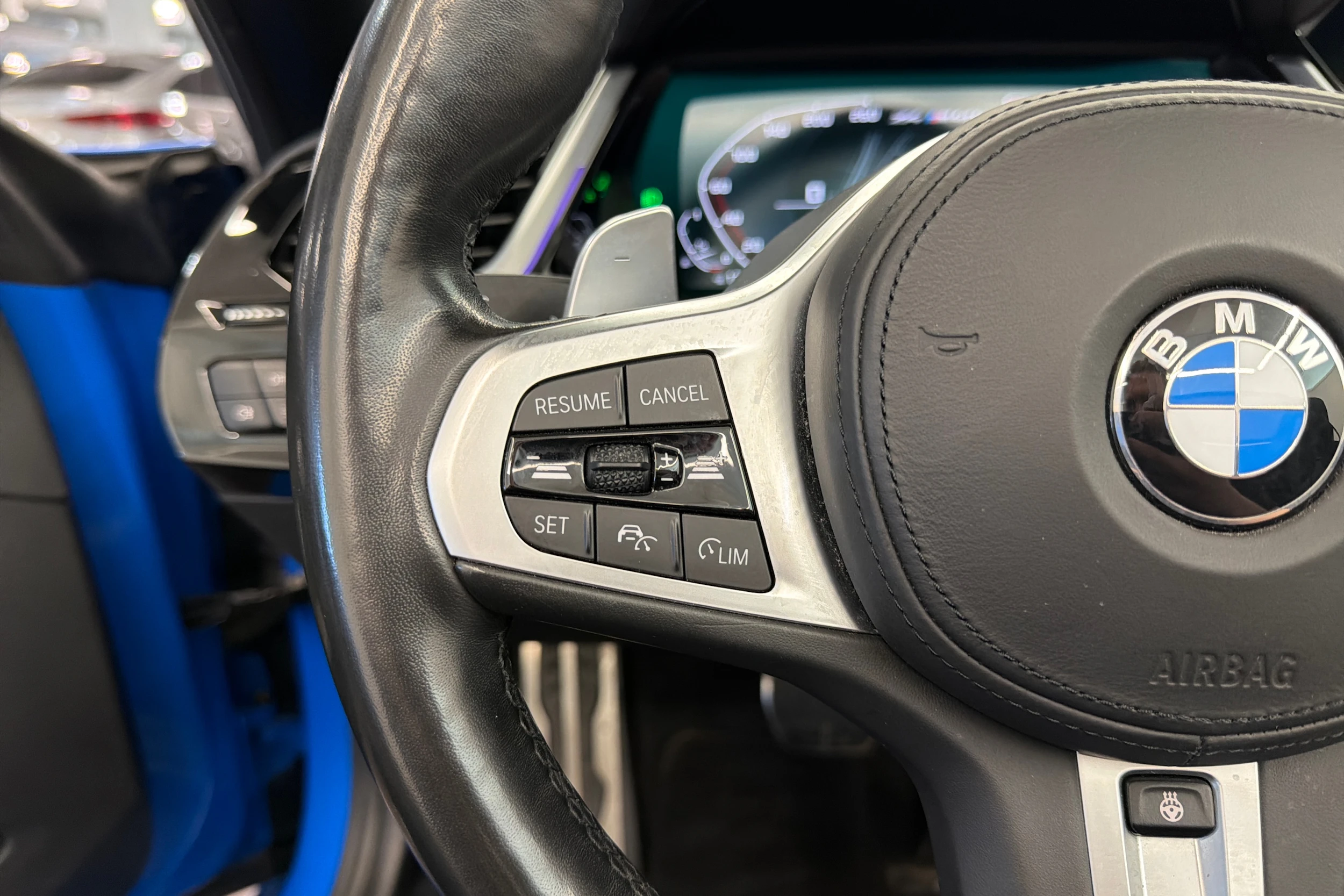 sininen BMW Z4 2019 kuva 12.
