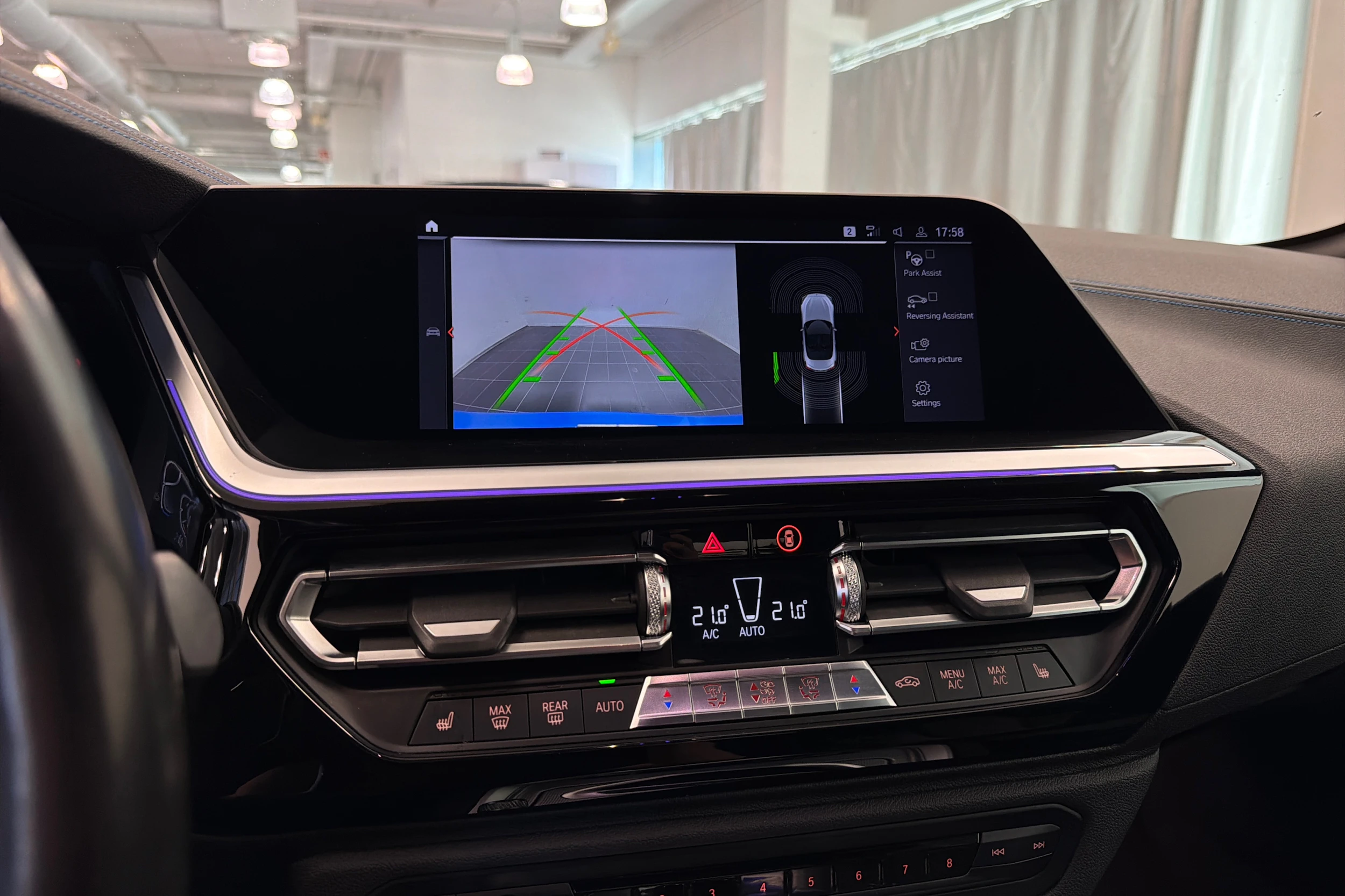 sininen BMW Z4 2019 kuva 20.