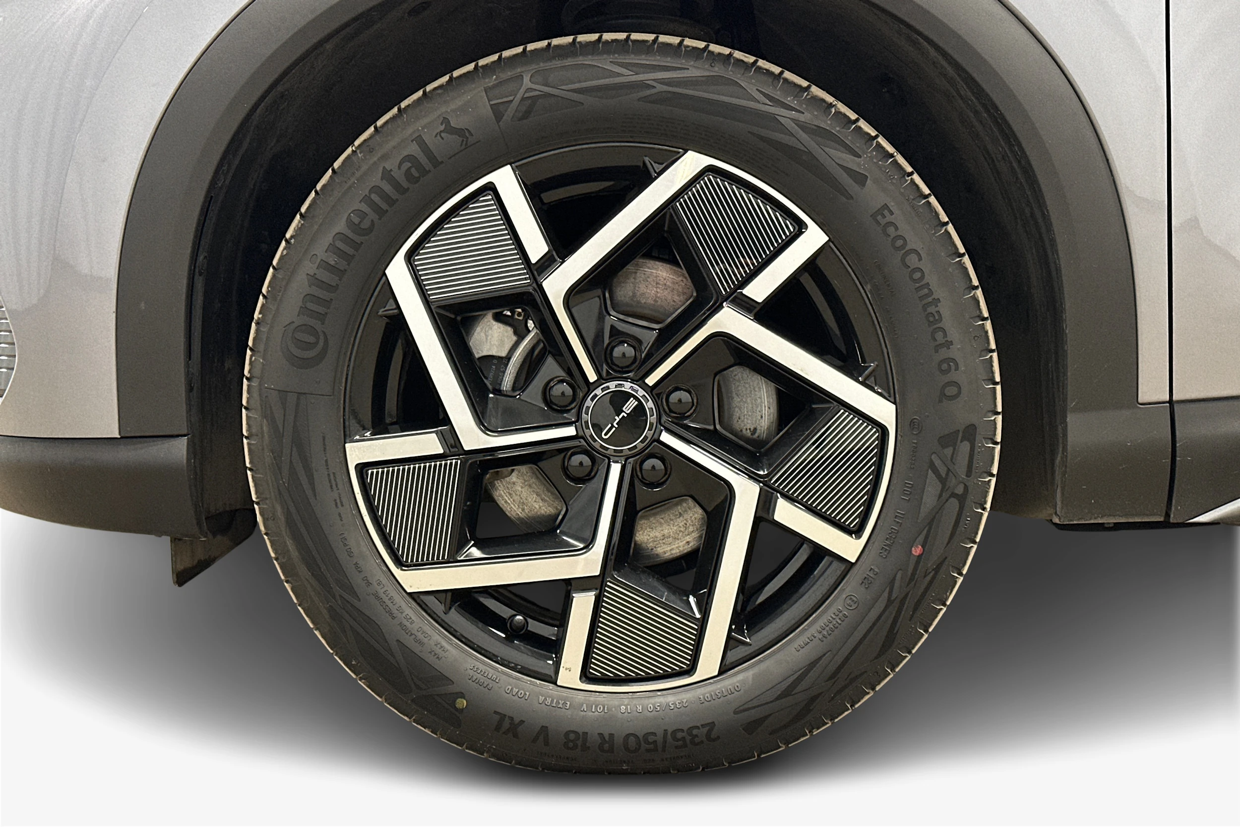 harmaa BYD Atto 3 2022 kuva 9.