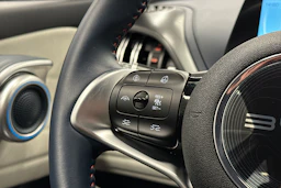 harmaa BYD Atto 3 2022 kuva 15.