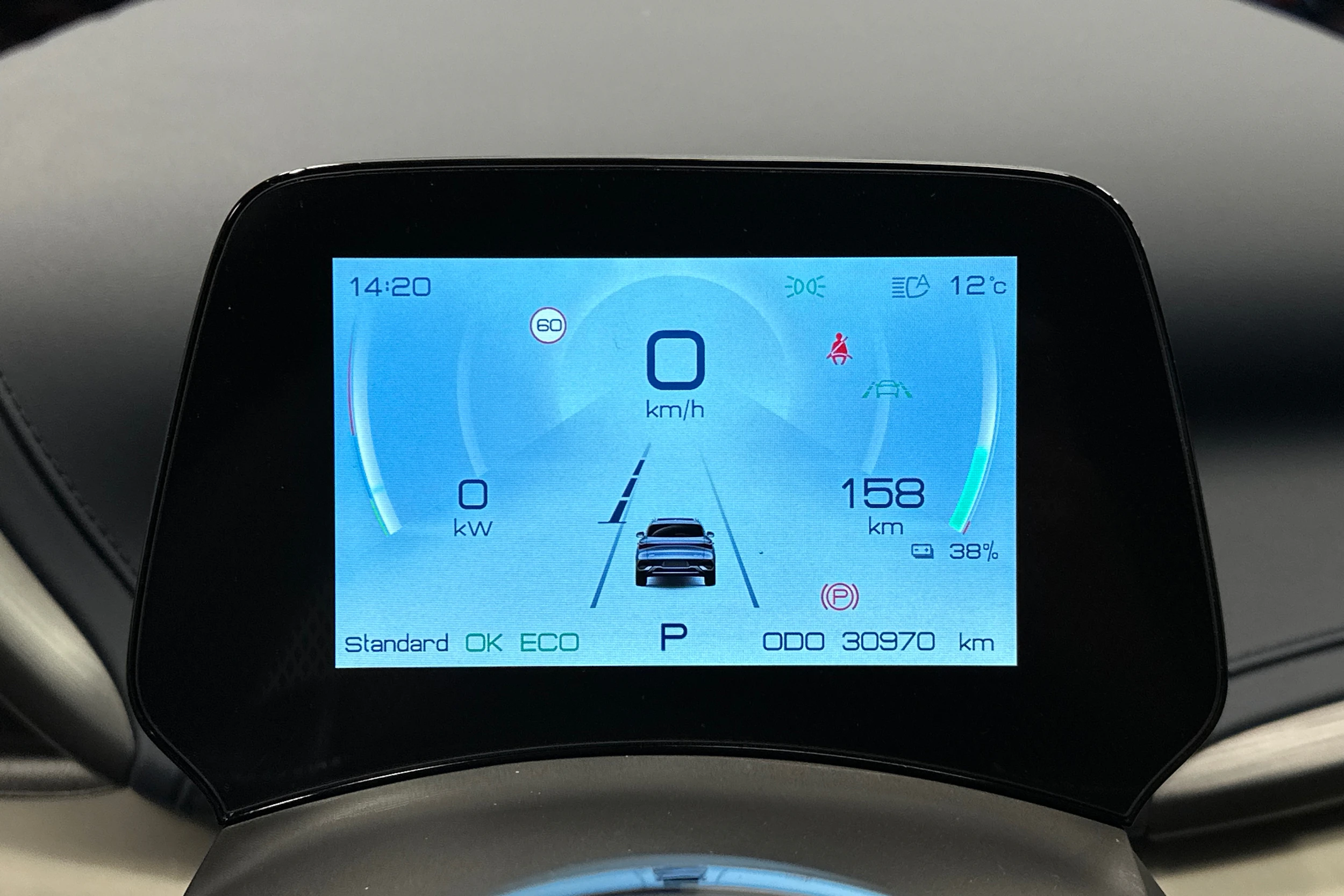 harmaa BYD Atto 3 2022 kuva 17.