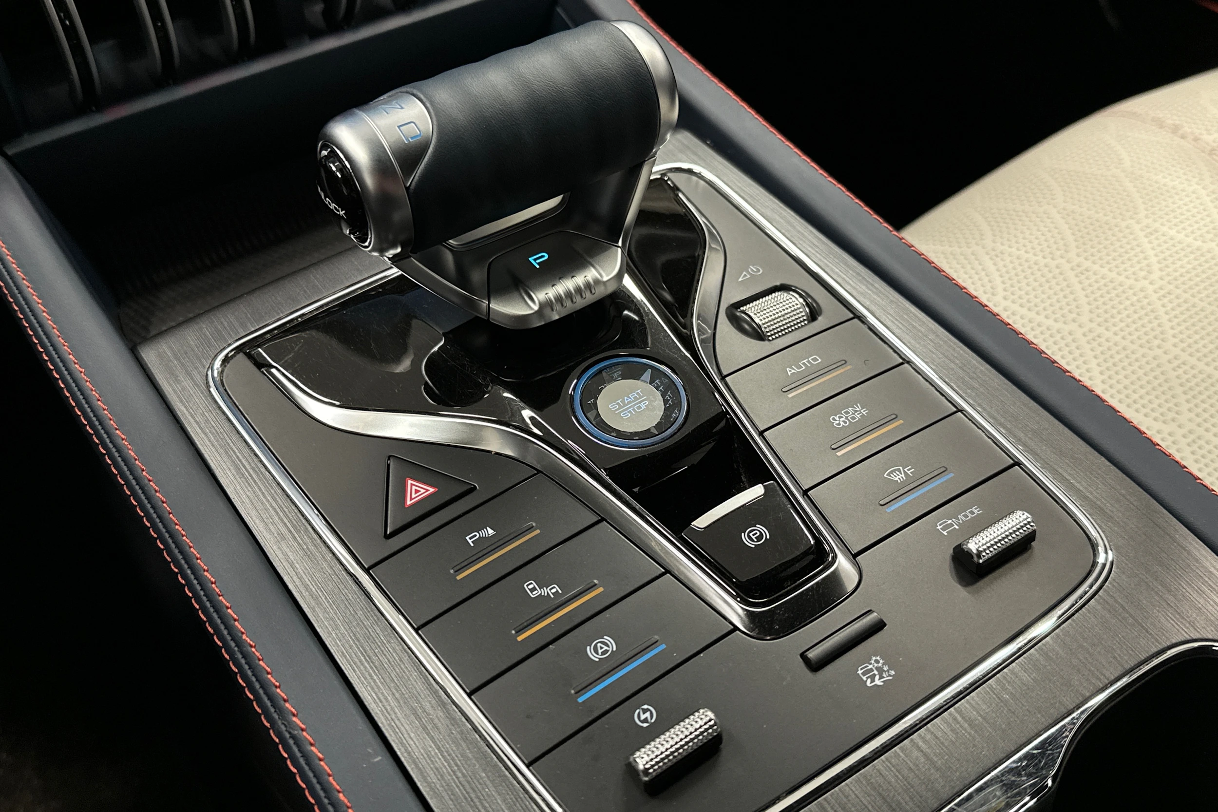 harmaa BYD Atto 3 2022 kuva 27.