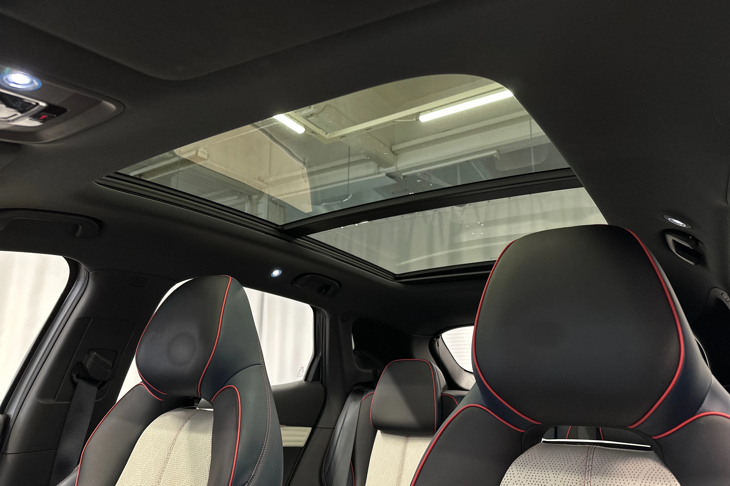 harmaa BYD Atto 3 2022 kuva 28.