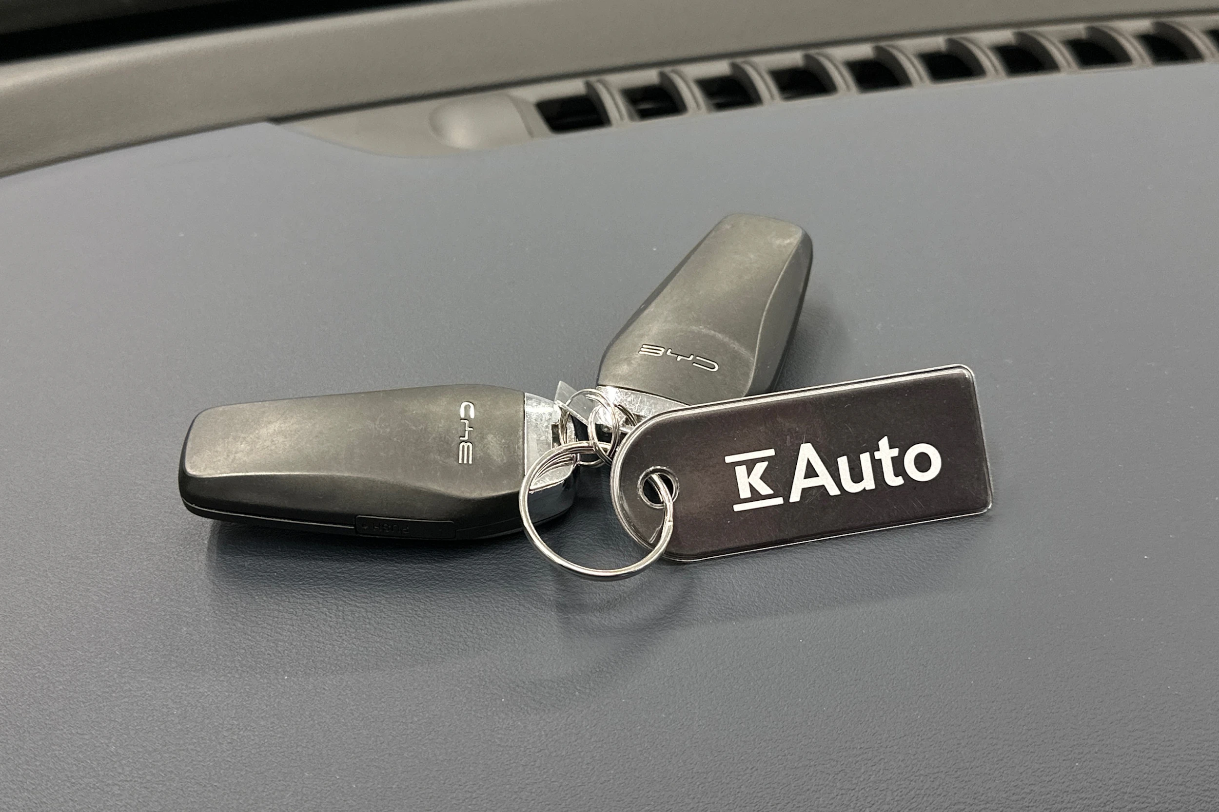 harmaa BYD Atto 3 2022 kuva 29.