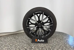 Punainen BYD Han 2023 kuva 11.