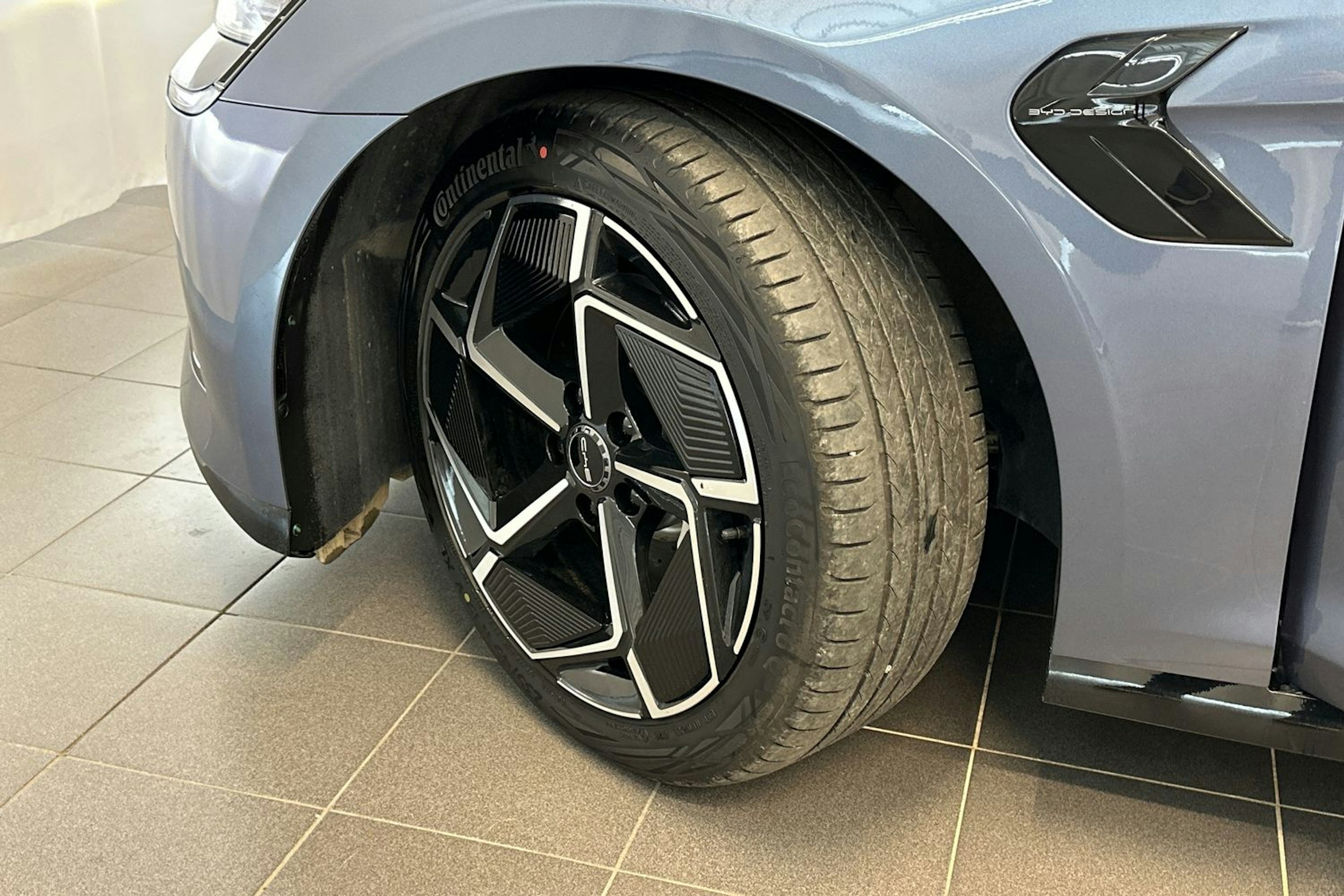 harmaa BYD Seal 2024 kuva 13.