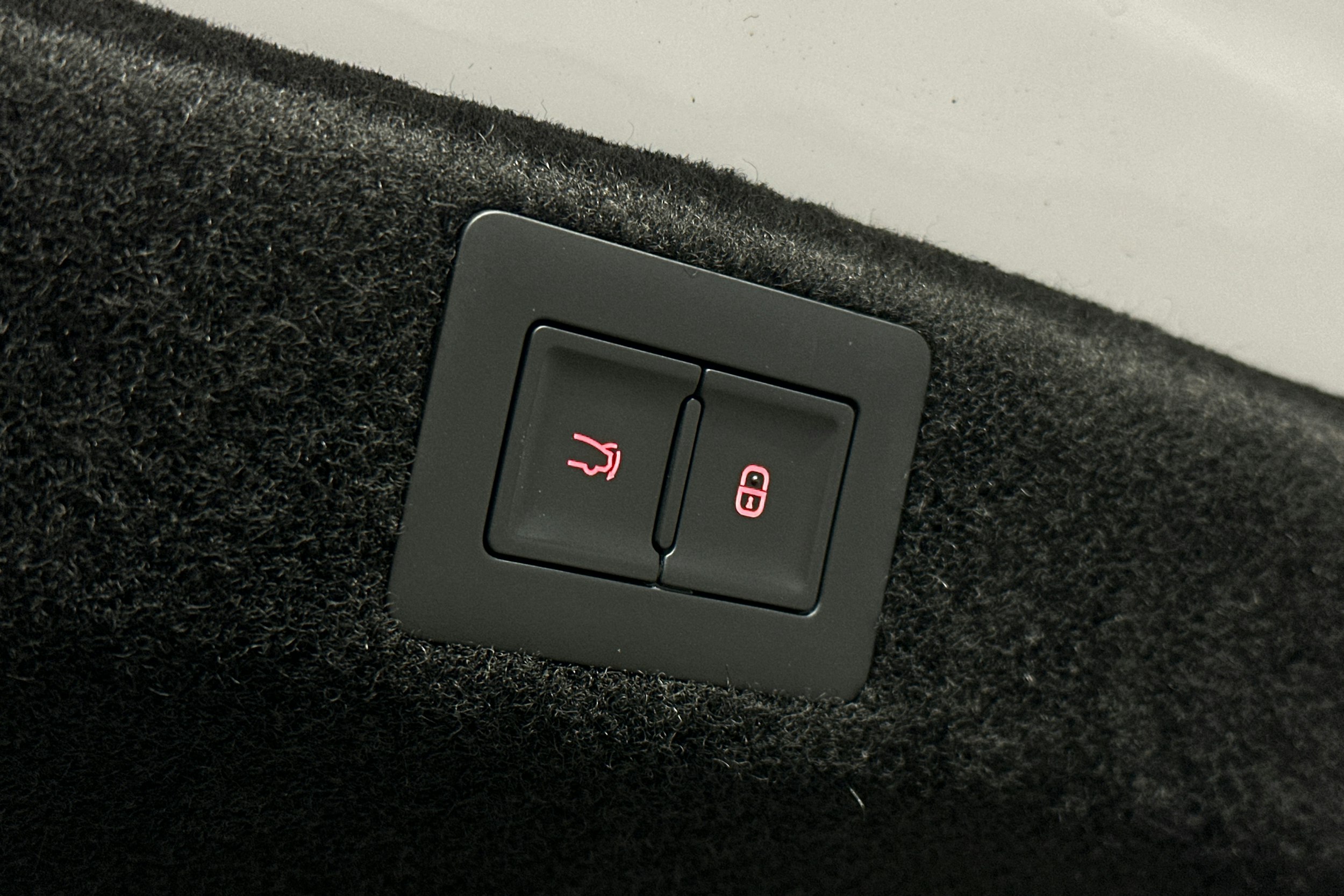 valkoinen BYD Seal 2023 kuva 15.