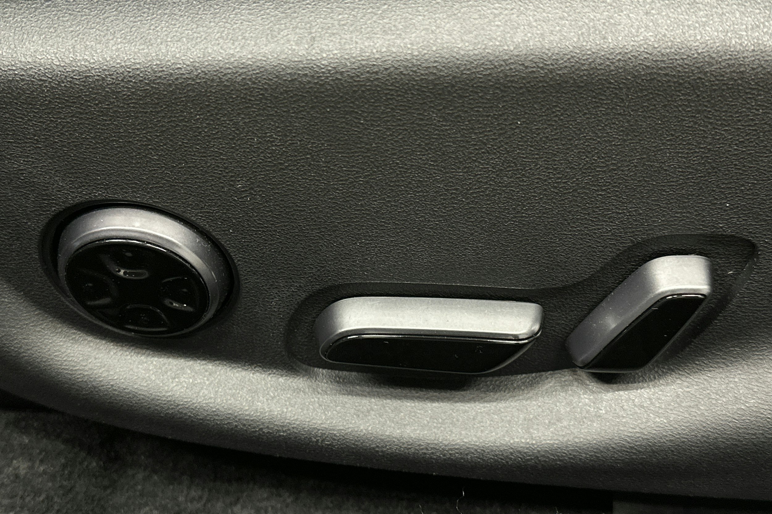 valkoinen BYD Seal 2023 kuva 17.