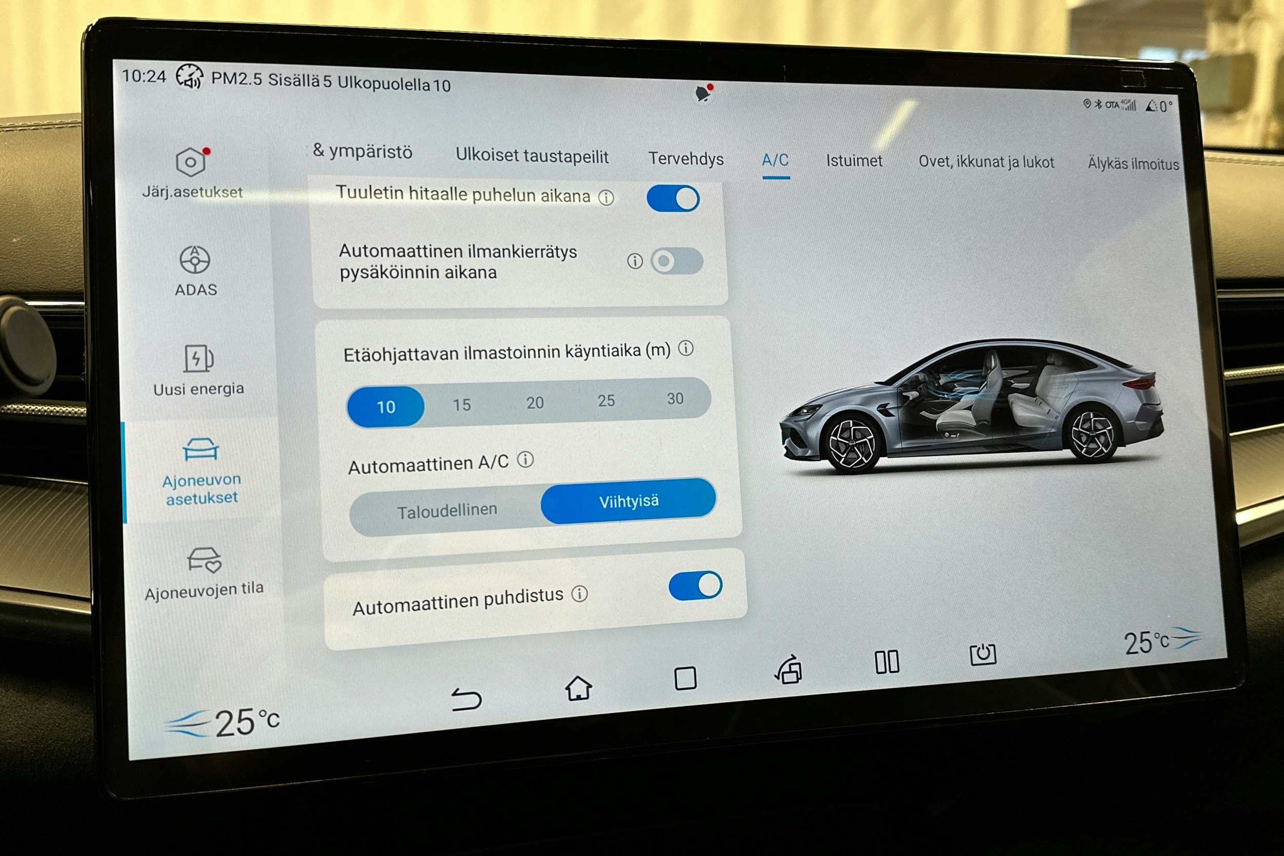 valkoinen BYD Seal 2023 kuva 30.