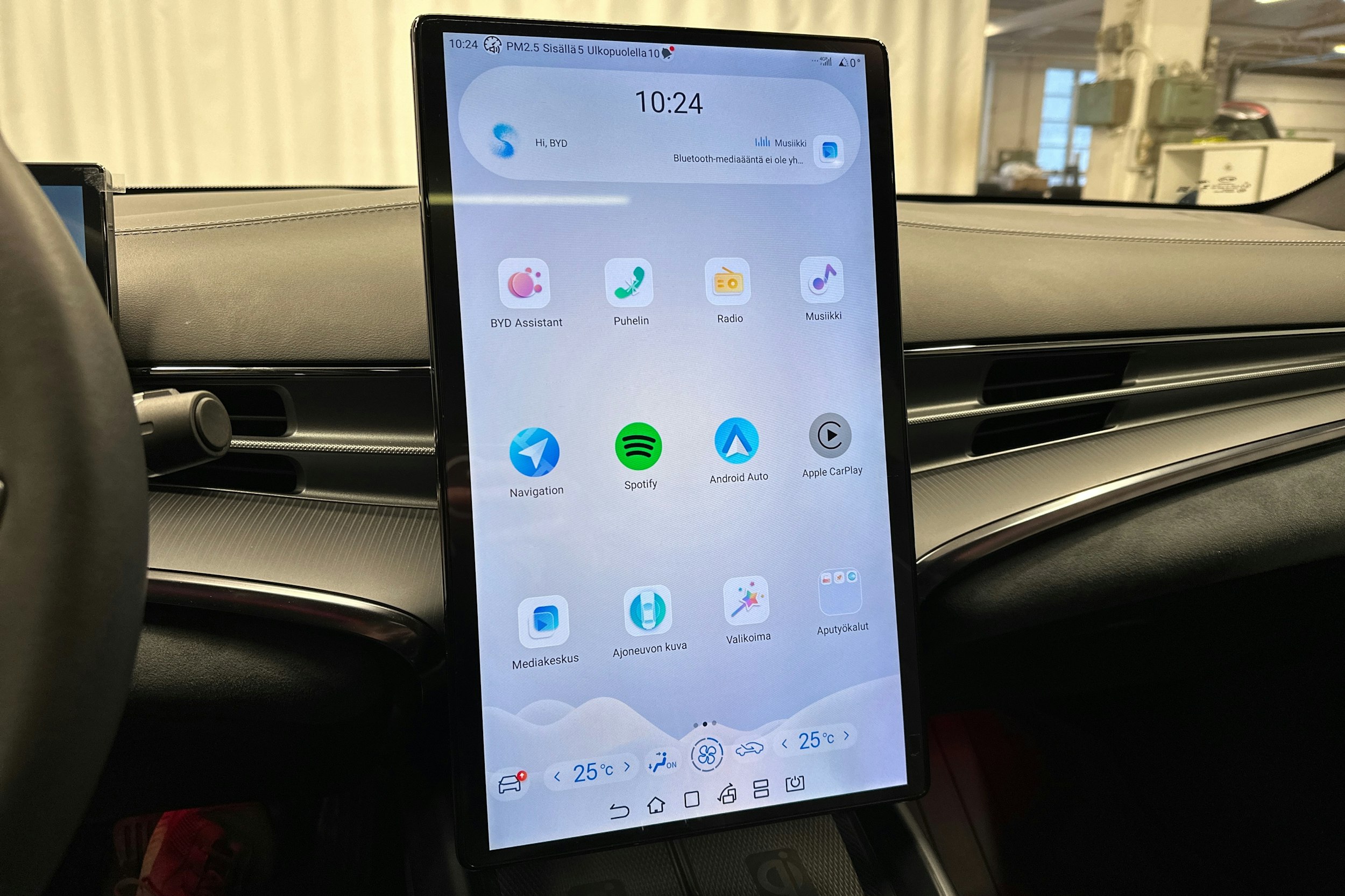 valkoinen BYD Seal 2023 kuva 32.