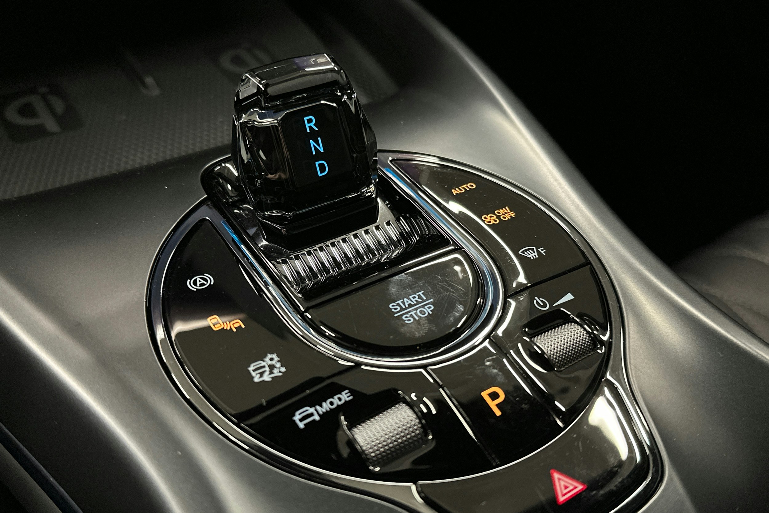 valkoinen BYD Seal 2023 kuva 34.