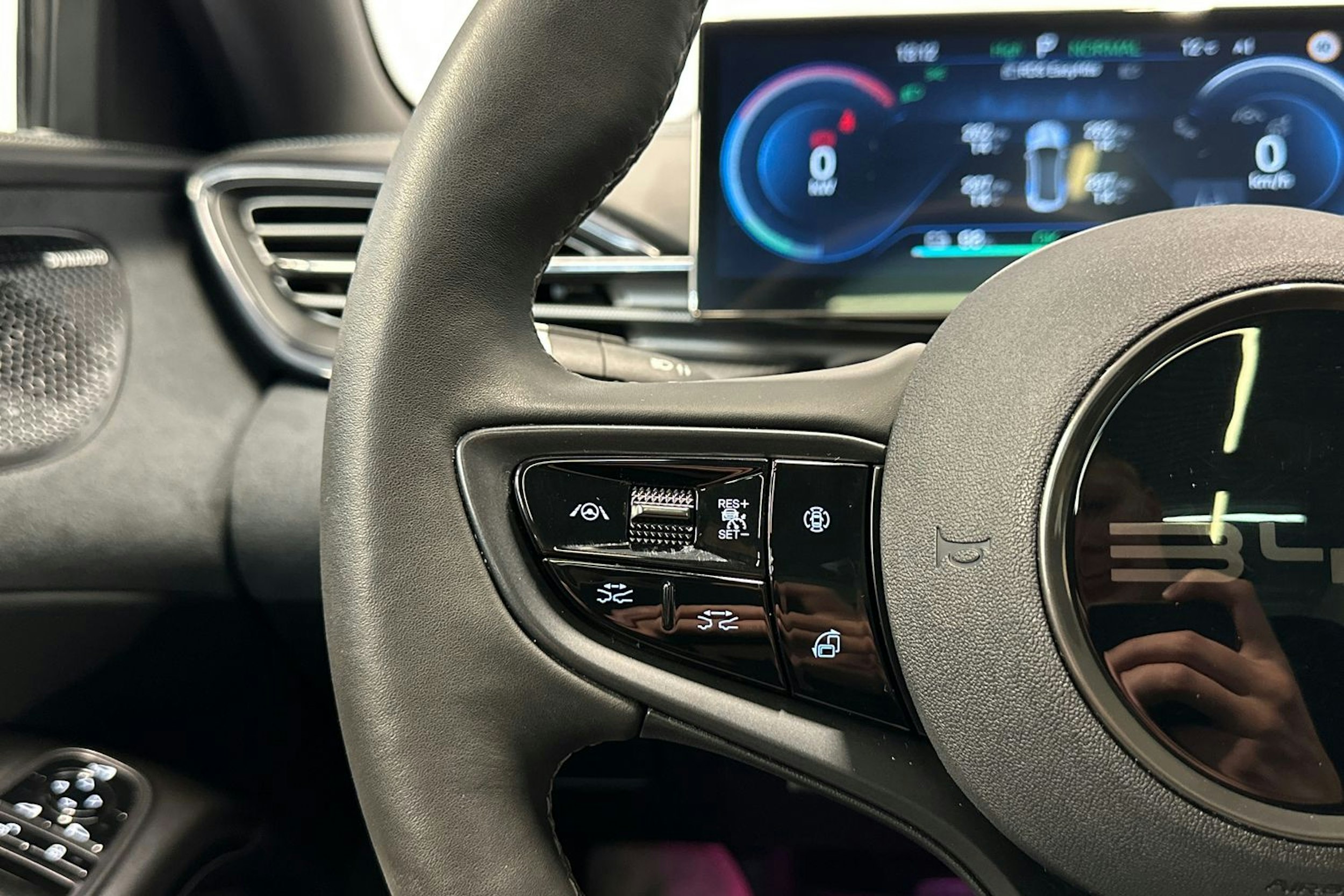 musta BYD Seal 2024 kuva 12.