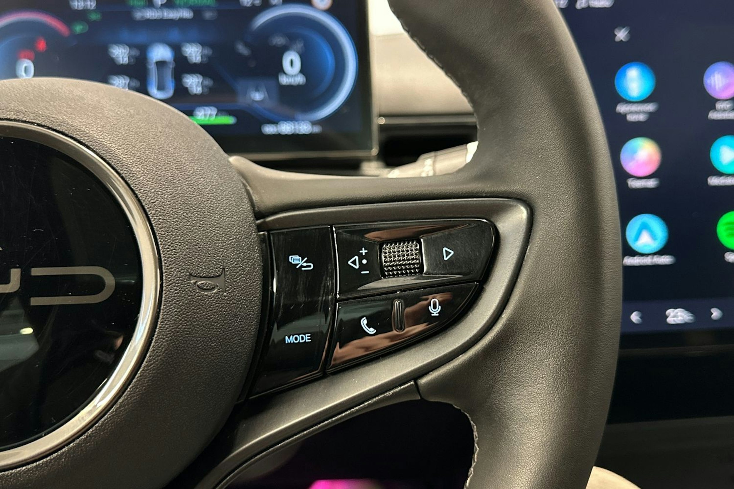 musta BYD Seal 2024 kuva 13.