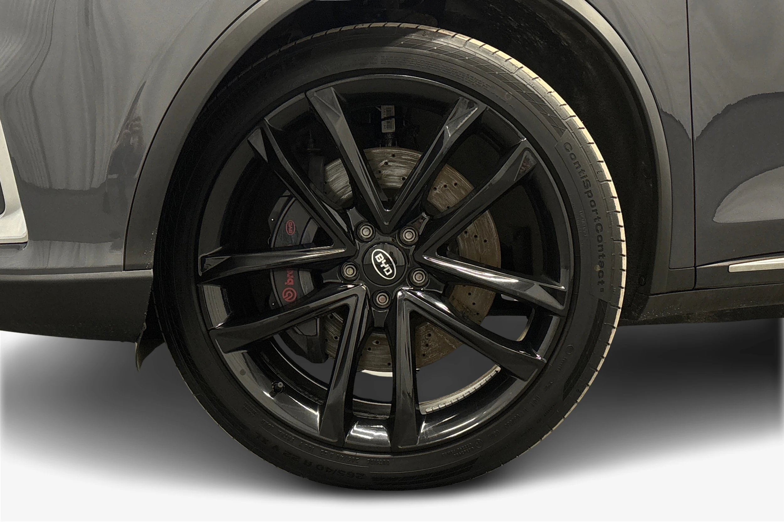 harmaa BYD Tang 2022 kuva 9.