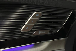 harmaa BYD Tang 2022 kuva 17.