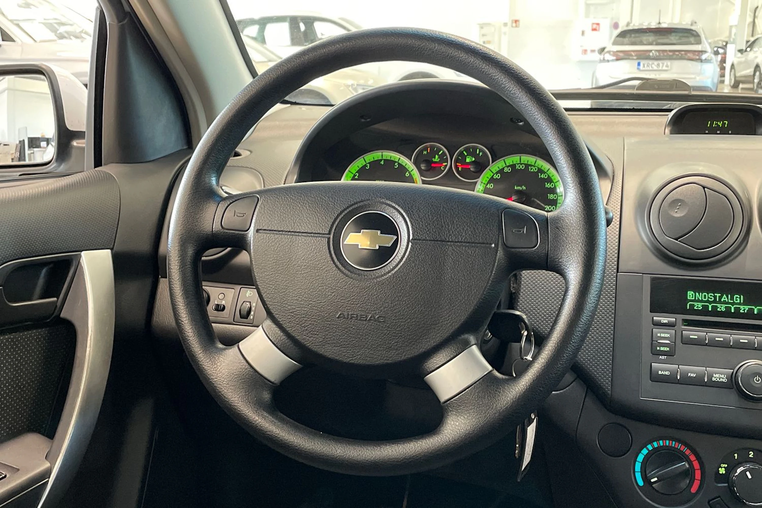 valkoinen Chevrolet Aveo 2011 kuva 12.