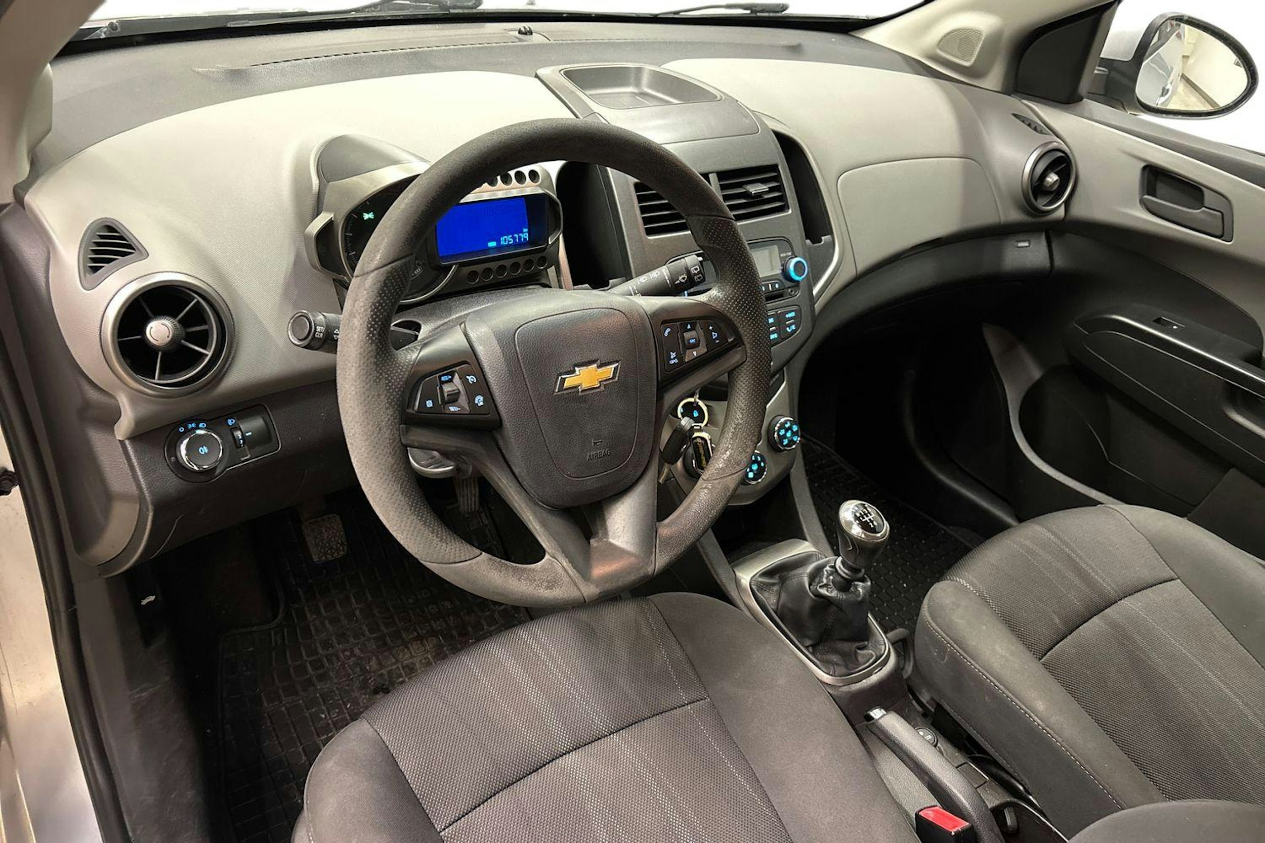 hopea Chevrolet Aveo 2013 kuva 7.