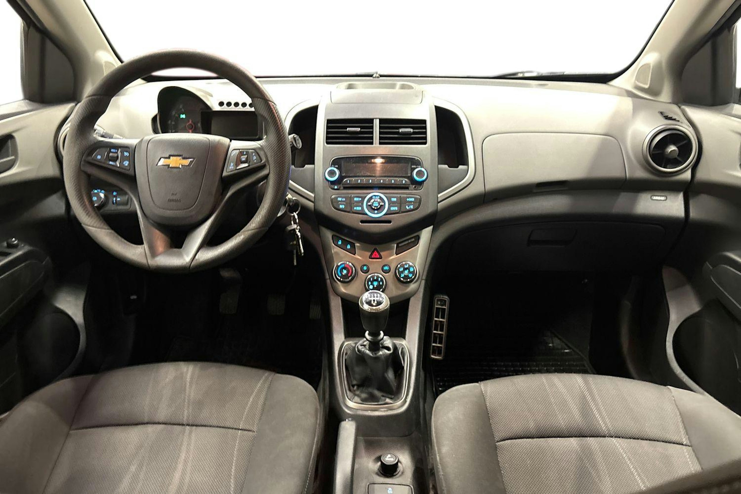 hopea Chevrolet Aveo 2013 kuva 9.