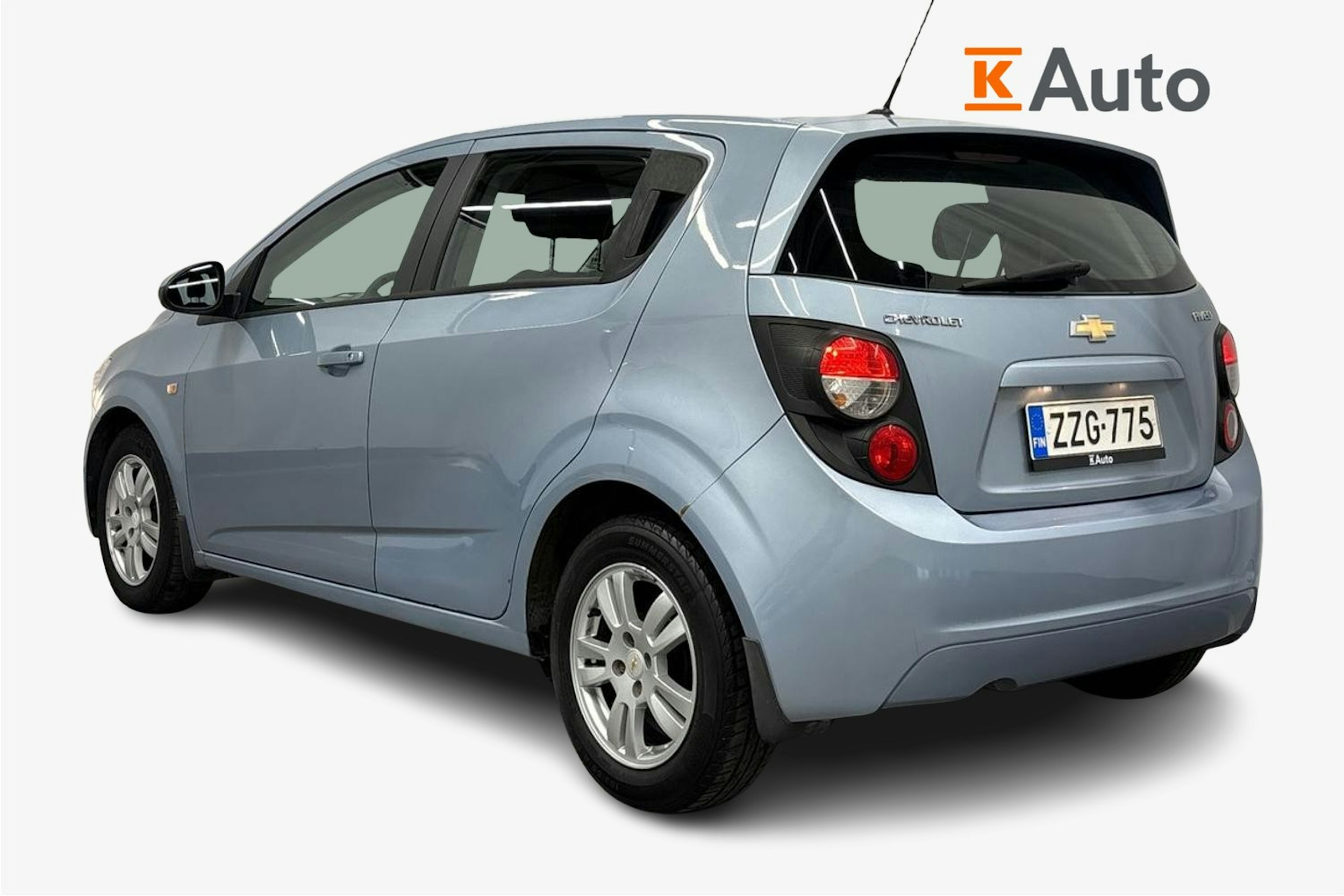 harmaa Chevrolet Aveo 2013 kuva 2.
