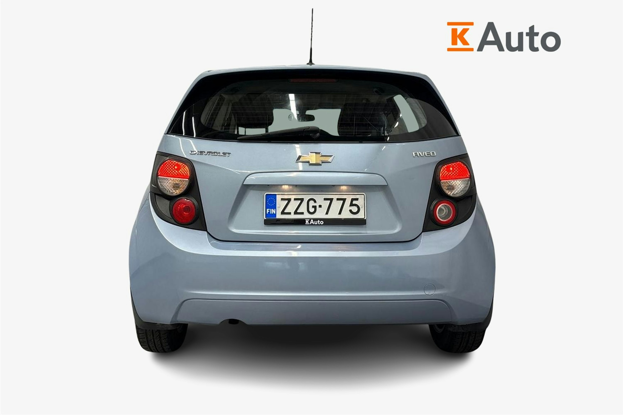 harmaa Chevrolet Aveo 2013 kuva 3.