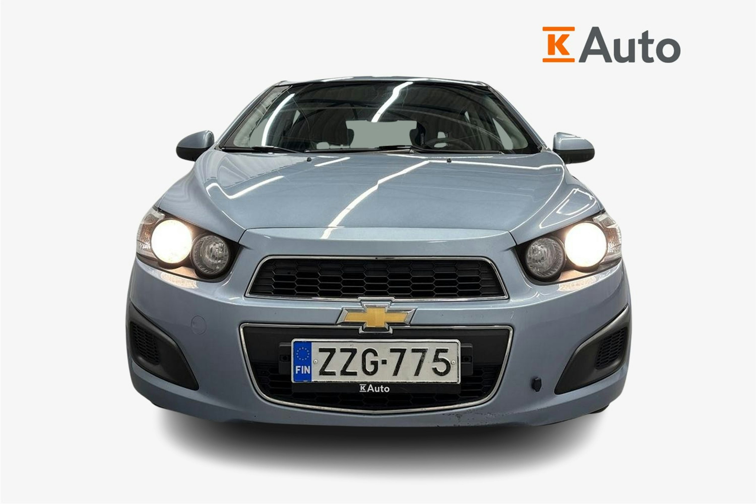 harmaa Chevrolet Aveo 2013 kuva 5.