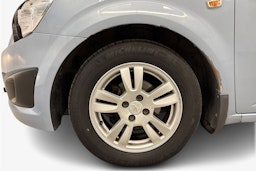 harmaa Chevrolet Aveo 2013 kuva 11.