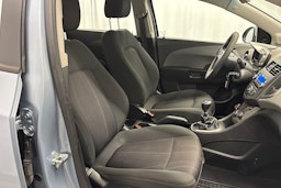 harmaa Chevrolet Aveo 2013 kuva 14.