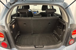 harmaa Chevrolet Aveo 2013 kuva 15.