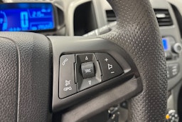 harmaa Chevrolet Aveo 2013 kuva 18.