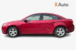 Punainen Chevrolet Cruze 2010 kuva 7.
