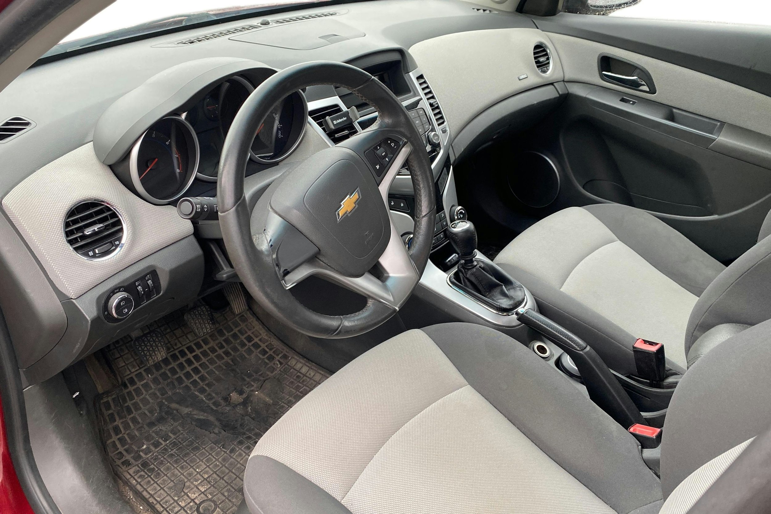 punainen Chevrolet Cruze 2010 kuva 3.