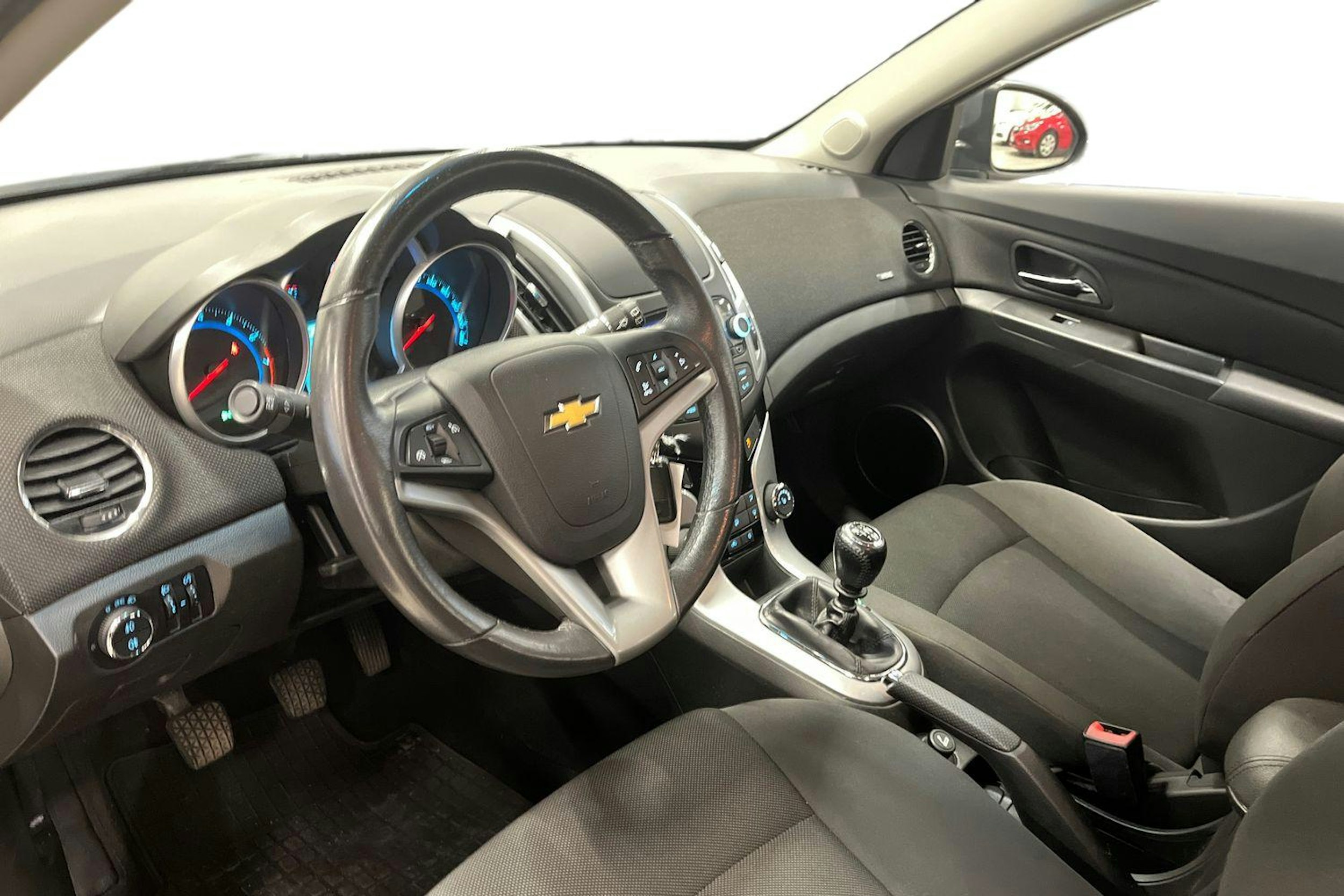 harmaa Chevrolet Cruze 2013 kuva 7.