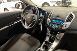 harmaa Chevrolet Cruze 2013 kuva 16.