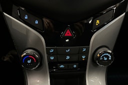 harmaa Chevrolet Cruze 2013 kuva 20.